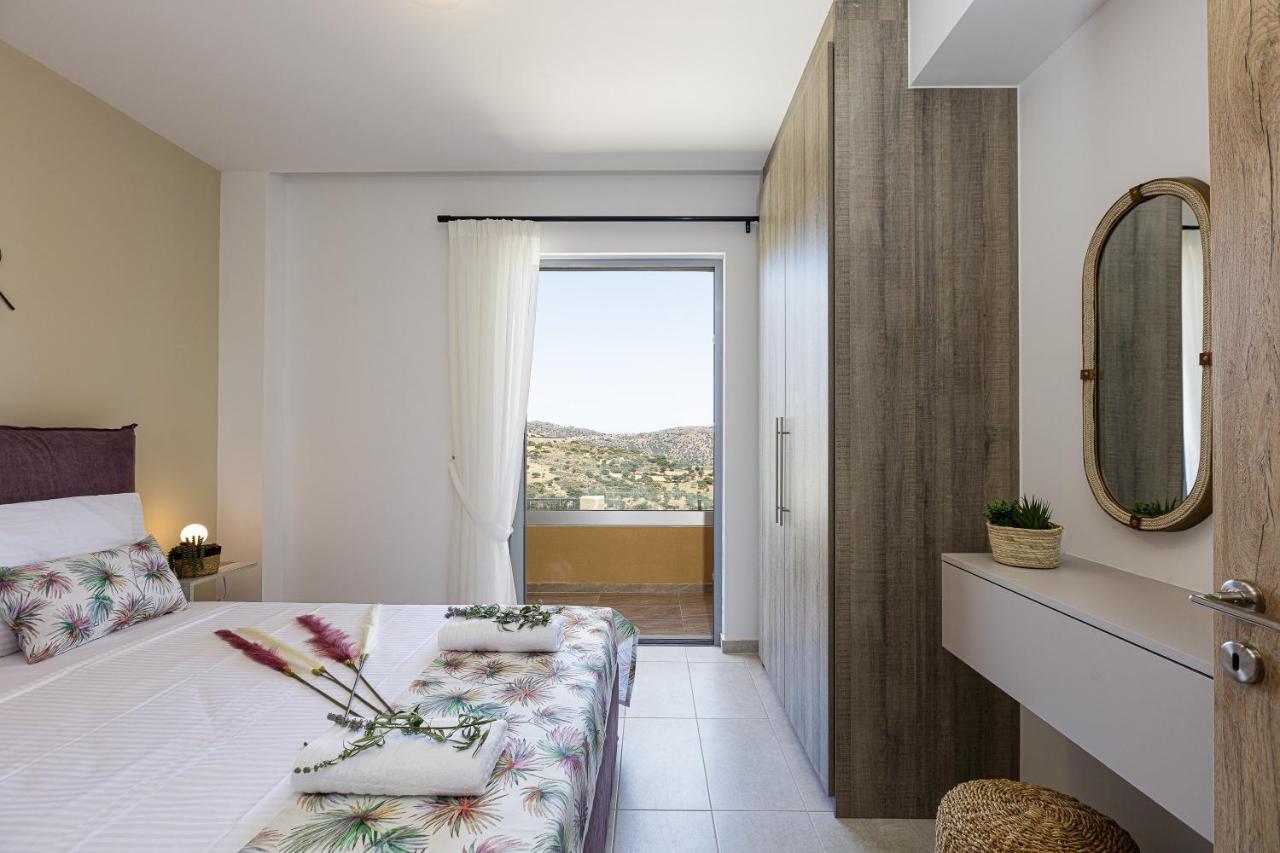 Villa Zoe , South Crete , トリオペトラ エクステリア 写真